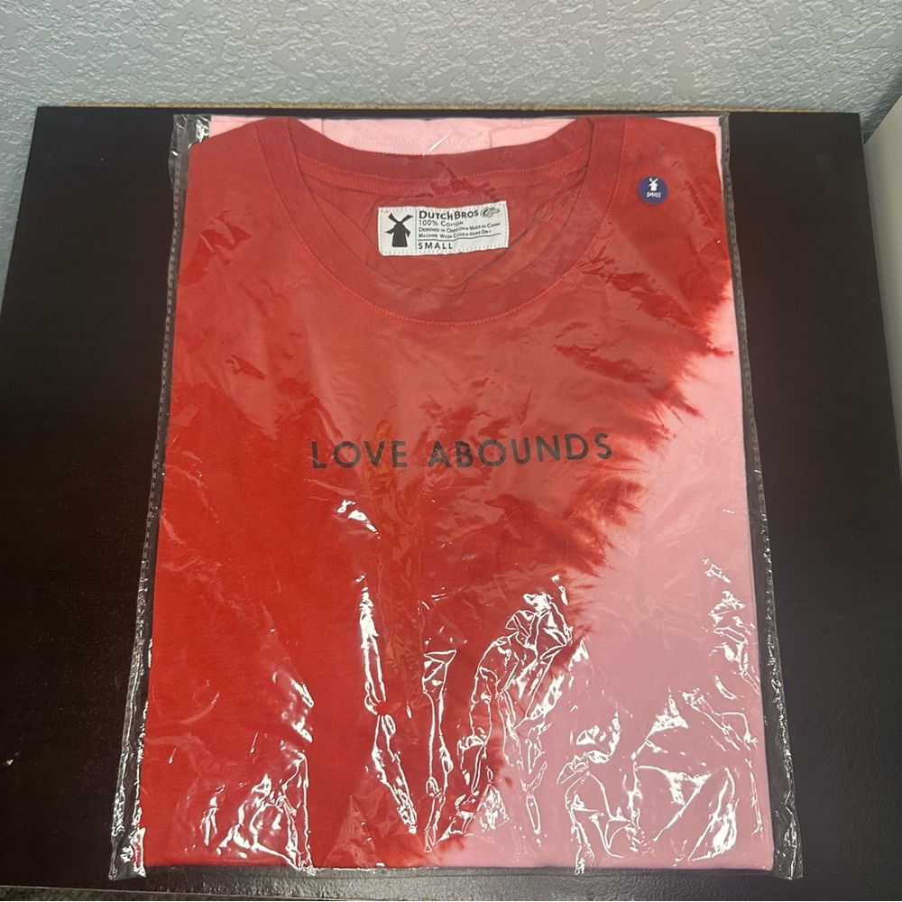 Dutch Bros NWT BRAND NEW IN PACKAGE “Love Abounds” Tie-Dye T-Shirt SMALL CUTE DB
